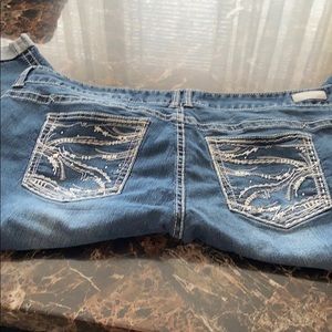 Amethyst size 24  Capri